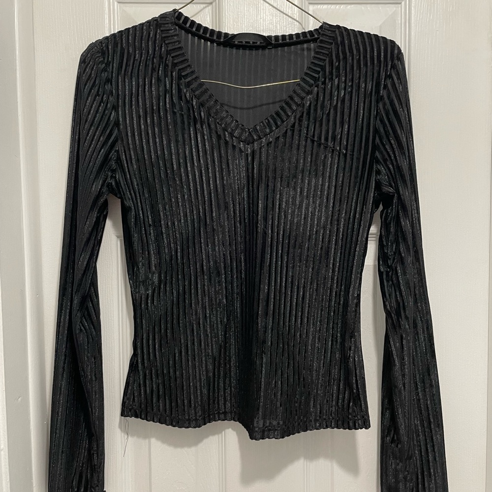 SHEIN NWOT Black Striped Long sleeved Top Size Small